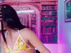 Amateur Sex Chat of emeli_roushot