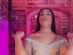 Amateur Live Sex Cam of emeli_roushot