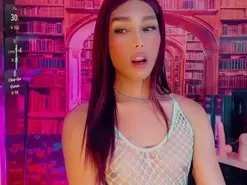 Amateur Sex Chat of emeli_roushot