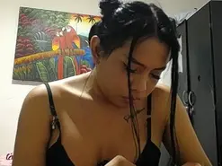 Amateur Live Sex Cam of Cherry_dulce_