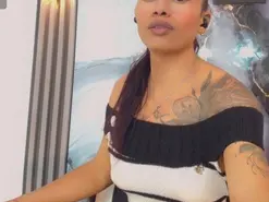 Amateur Live Sex of khiara_moretti