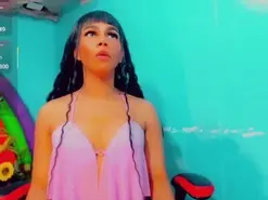 Amateur Adult Webcams of alejandra_motta