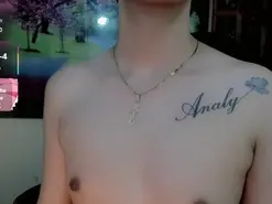 Amateur Free Live Porn of alessa_mullen