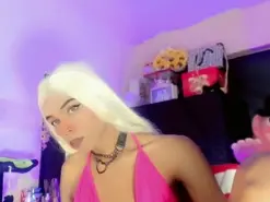 Amateur Live Sex Cam of karol_scoott