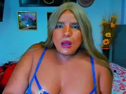 Amateur Live Sex Cam of lucianadollxxx