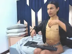 Amateur Free Live Porn of Aisha_hotts777