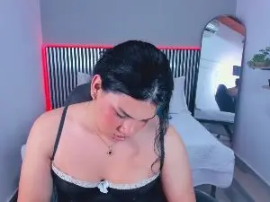 Cam4 Live Sex of Little_Alii