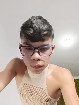 Cam4 Free Porn Cam of Femboykenne