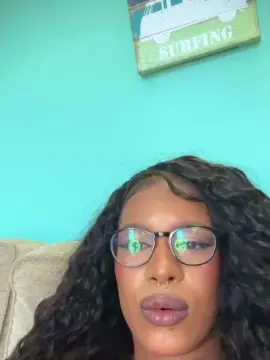 Cam4 Live Porn of BadCamil69