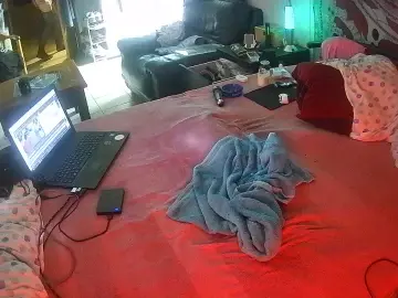 Cam4 Live Sex of cdtinahorny_xxx
