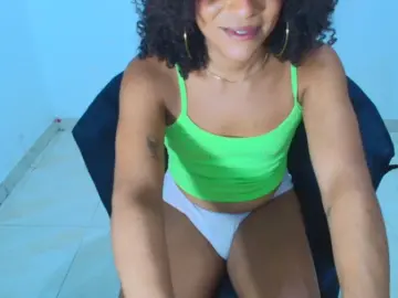 Cam4 Private Sex Chat of naommykristenn