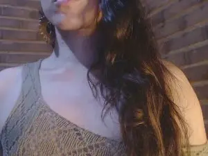Cam4 Live Porn of yvy_zotz