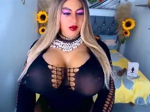 Cam4 Sex Chat of kamilabigcock