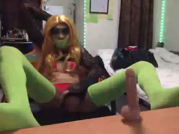 Cam4 Private Sex Chat of IndianLadyBoy