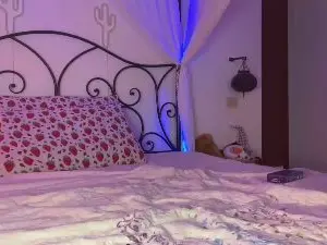 Cam4 Free Live Porn of ShamiraTrav