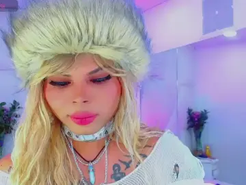 Cam4 Free Porn Cam of leslychaneldoll