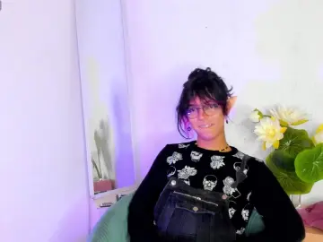Cam4 Adult Video Chat of dandii_69