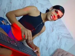 Cam4 Live Sex Cam of estefani_robles
