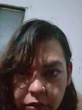 Cam4 Nude Webcam of lolarodriguez1