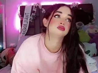 Camsoda Nude Webcam of kattievsweet