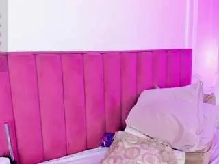 Camsoda Adult Webcam of kiimberly-cute