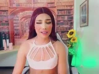 Camsoda Sex Chat of emeli-roushot