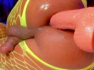 Camsoda Watch Live Sex Cams of pauularh