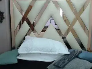 Camsoda Nude Webcam of violett-salvatore