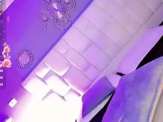 Camsoda Nude Webcam of cute-enderlyn21