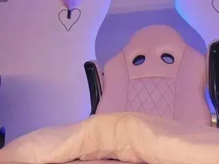 Camsoda Free Porn Cam of mia-royal