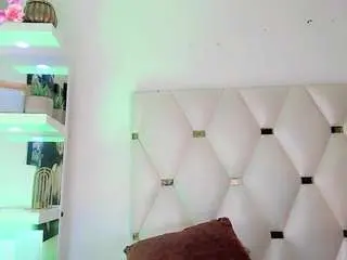 Camsoda Adult Webcams of camilavasquezz