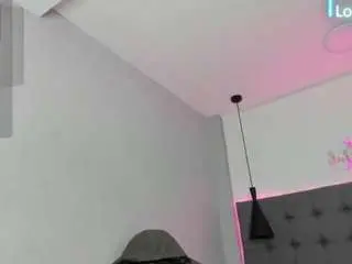 Camsoda Sex Chat of scarletcherry18