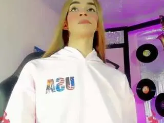 Camsoda Live Sex Cam of sophie-miaa