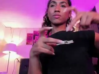 Camsoda Free Live Porn of alice-massie1