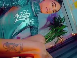 Camsoda Adult Webcams of isabellalatingirs