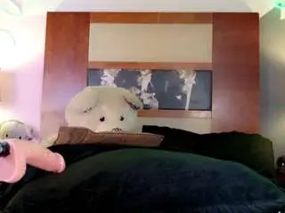 Camsoda Free Porn Cam of ashley-isabella