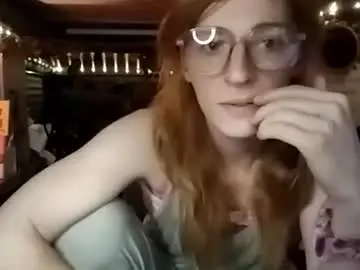 Chaturbate Live Sex Cam of lesleygumgrass