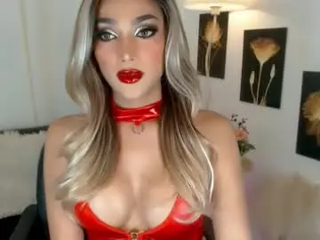 Chaturbate Live Sex Cam of sweetie_fox18