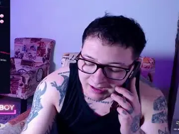 Chaturbate Live Sex Cam of prince_ftm1