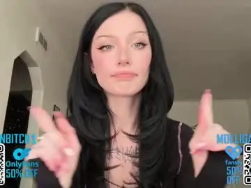 Chaturbate Live Sex Cam of evelynforever