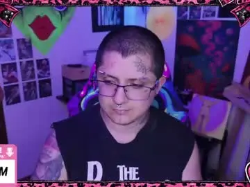 Chaturbate Best live sex cam show of ftmbiggestclit
