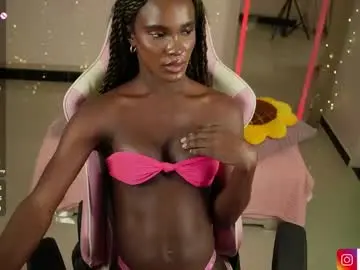 Chaturbate Live Sex Cam of luanarisque