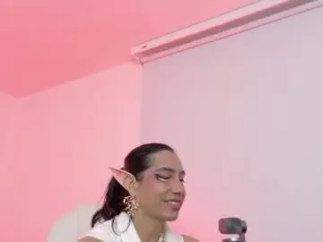 Chaturbate Live Sex Cam of gomita1810