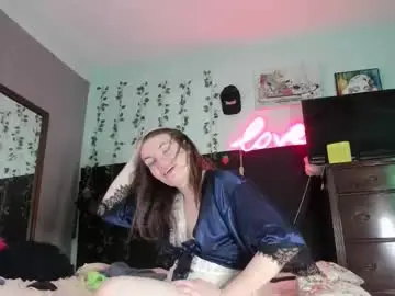 Chaturbate Live Sex Cam of maddi_avalon