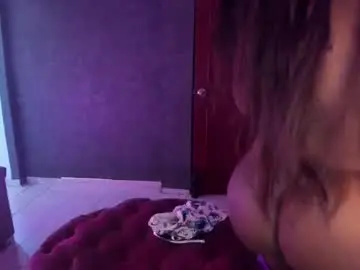 Chaturbate Live Sex Cam of kittyhotts