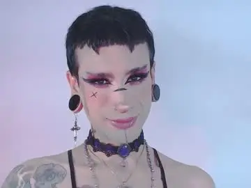 Chaturbate Live Sex Cam of alienexxx