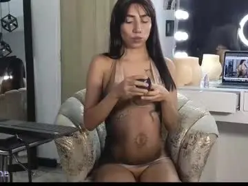 Chaturbate Live Sex Cam of brendaaguerra