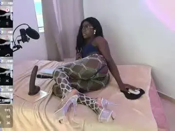 Chaturbate Sex Cam of isseymz