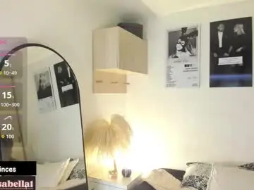 Chaturbate Live Sex Cam of hollyprincess_2