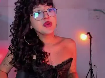 Chaturbate Adult Video Chat of heka_prudence